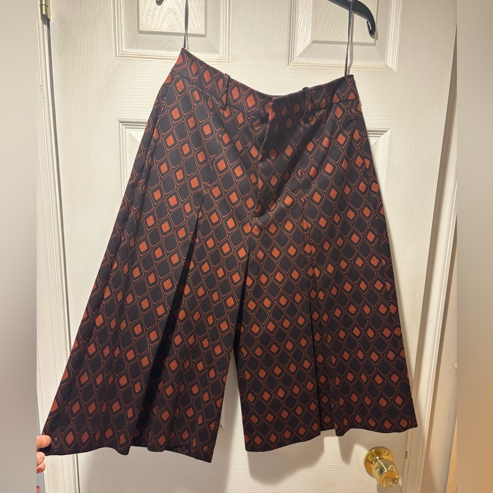Zara Navy and Orange Geometric Culottes